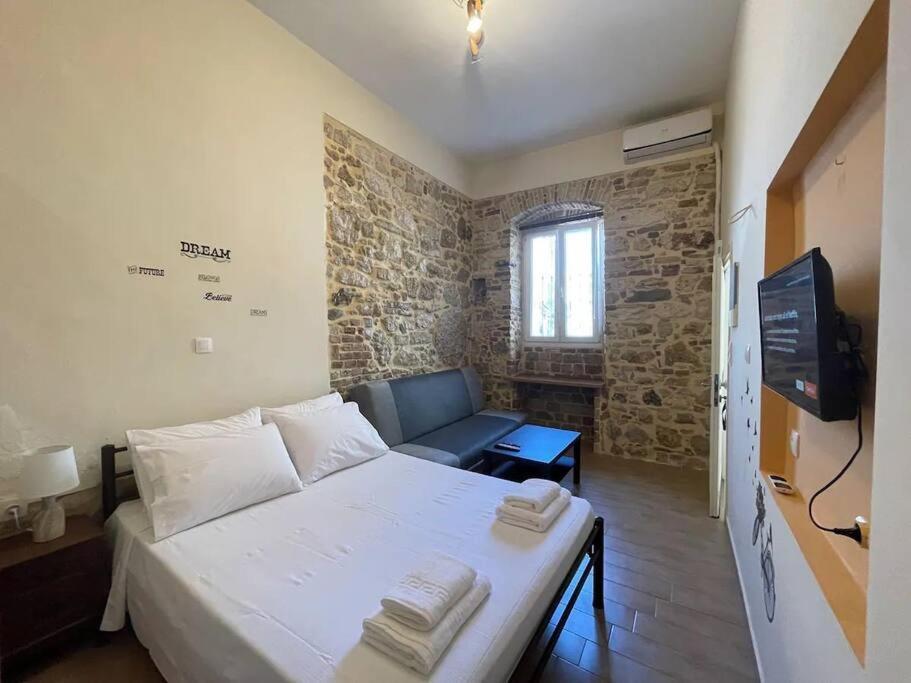 Q Apartments In Corfu Town Dış mekan fotoğraf